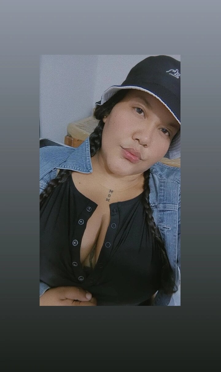 VaneandRossy Chat XXX offline