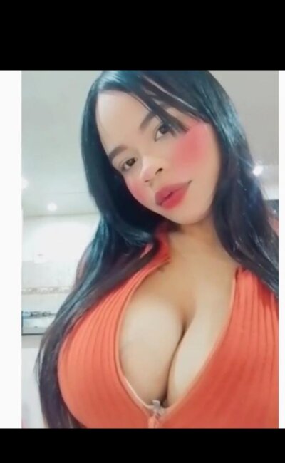 Threesomex69 🚙 naked chat