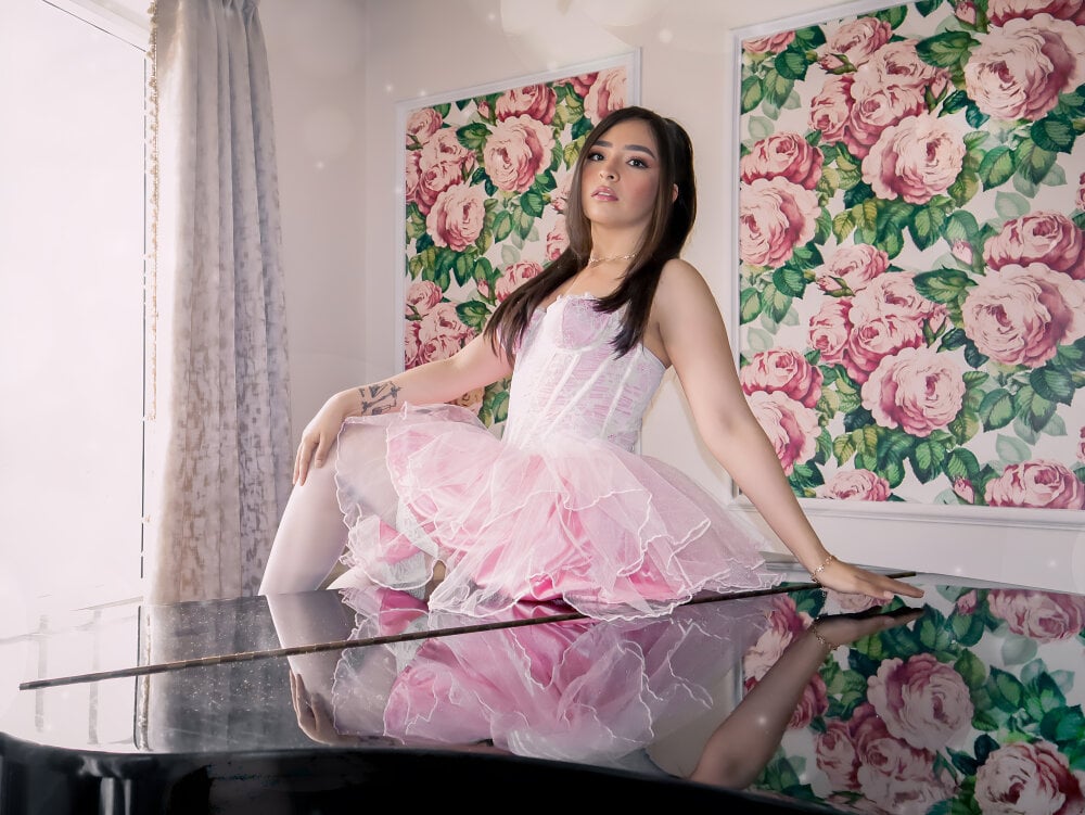 Live sex webcam photo for Eva_Macalliter #290233605