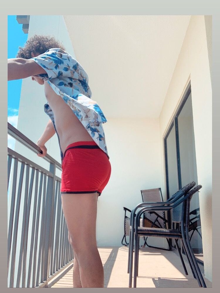 charmed23 from stripchat