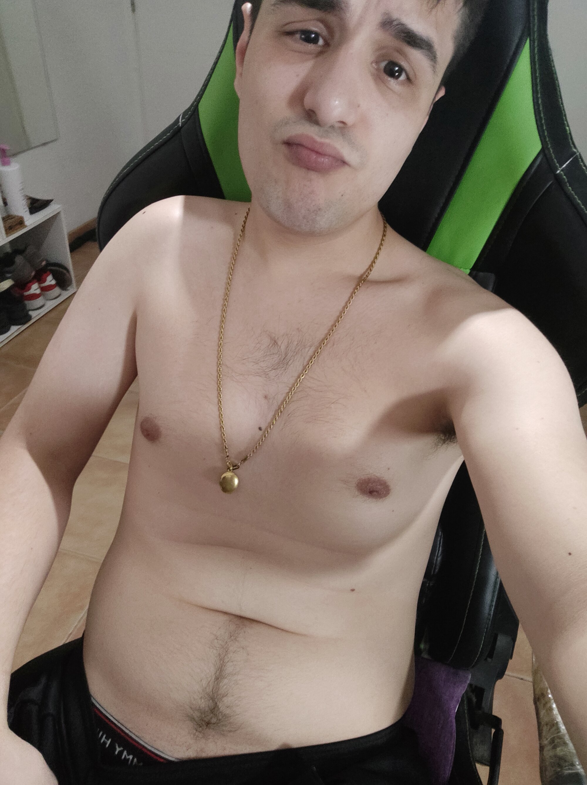 StretchedBoy