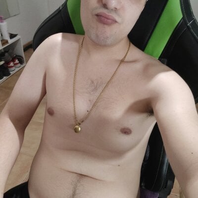 StretchedBoy