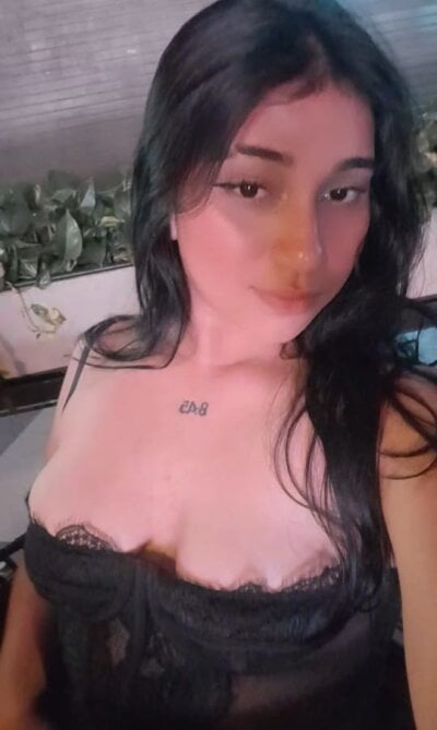 Rosalie_smiles