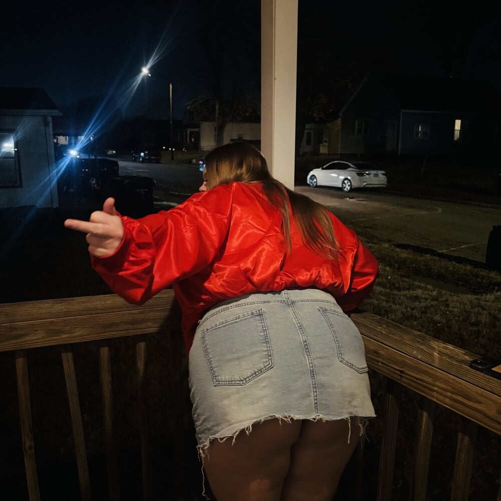 Jill-squirts2 profile