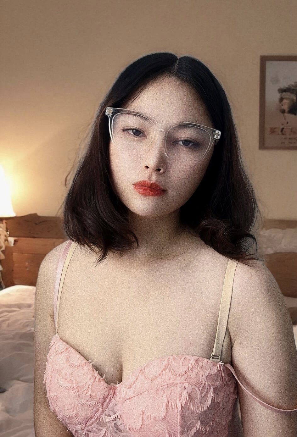 zhizhinaigai webcam profile - Chilean