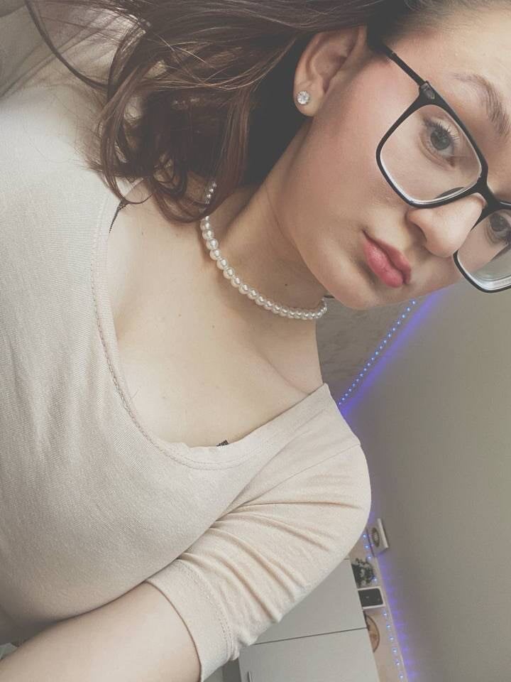 Dina_M1ller profile