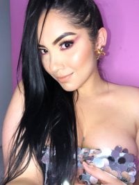 nicky_moon's Offline Chat Room