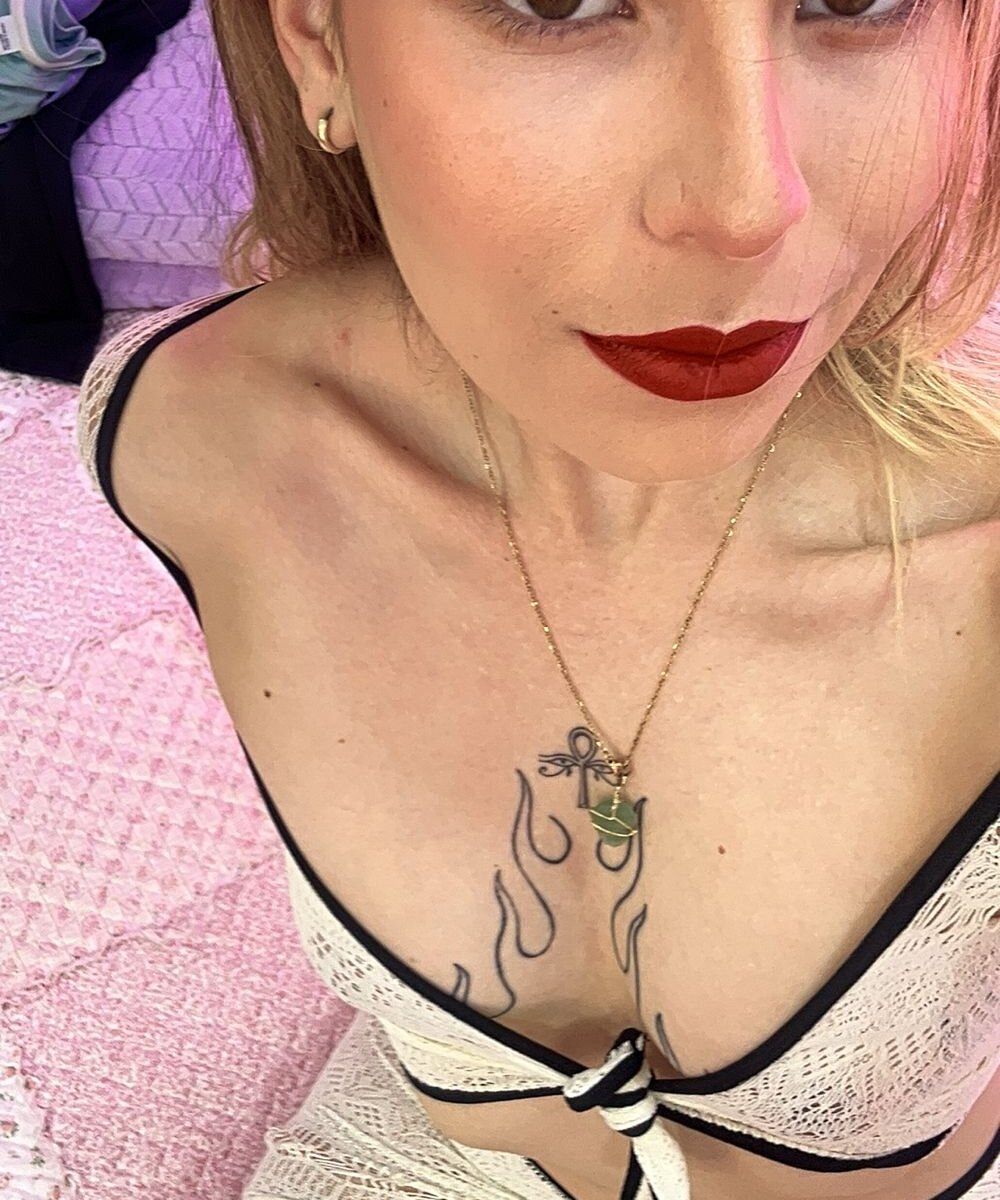 Sala de chat offline de Scarlet_Kitty_XXX