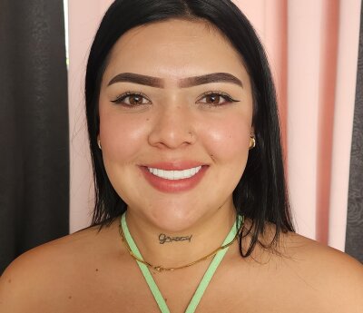 StephanieYark Avatar