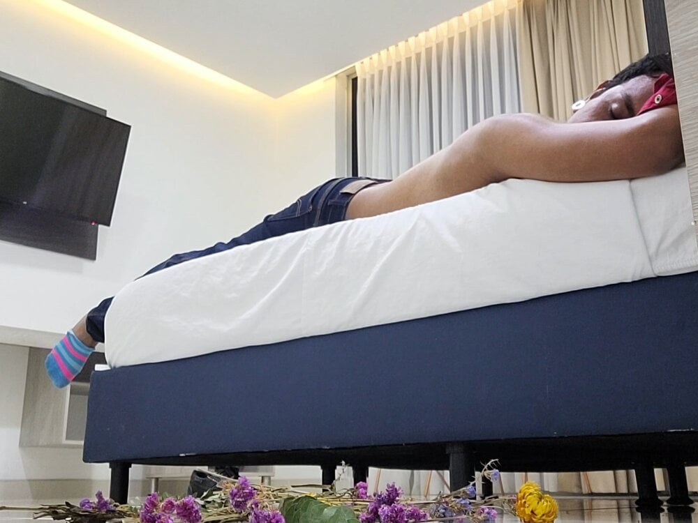 TheColombianWidow's Offline XXX Chat