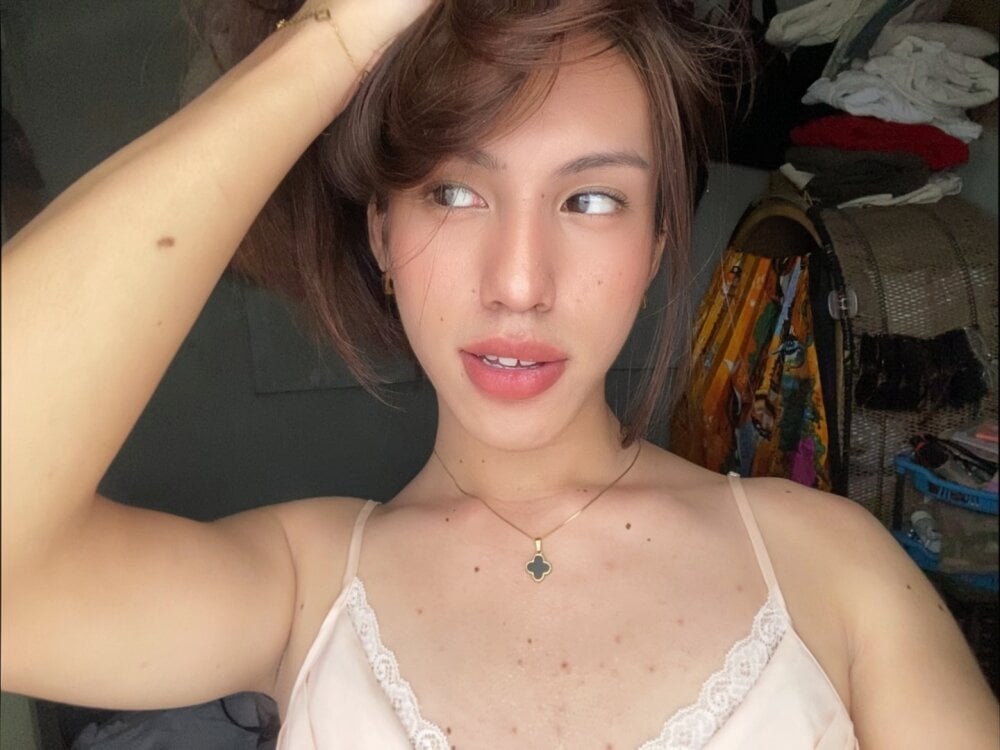 NoiRae_'s Offline XXX Chat