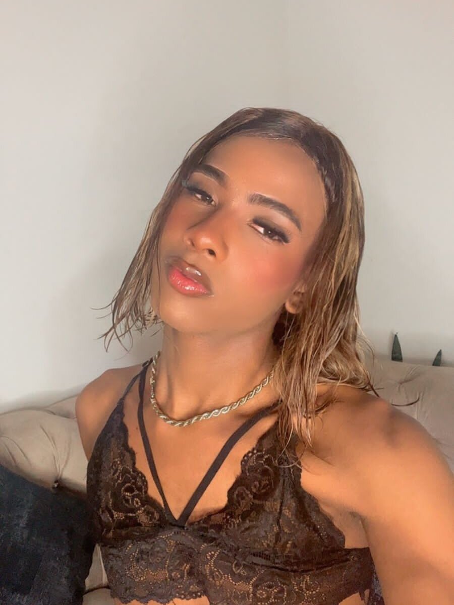 SexyZoe_01 profile