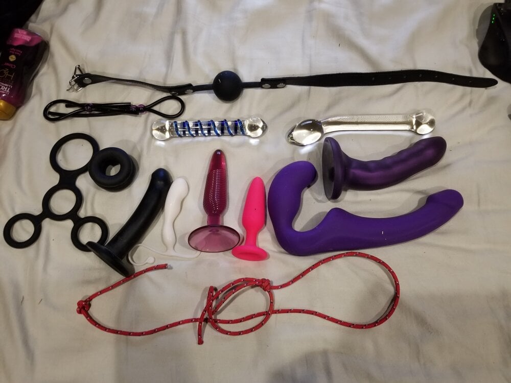 lookin4fun77 from stripchat