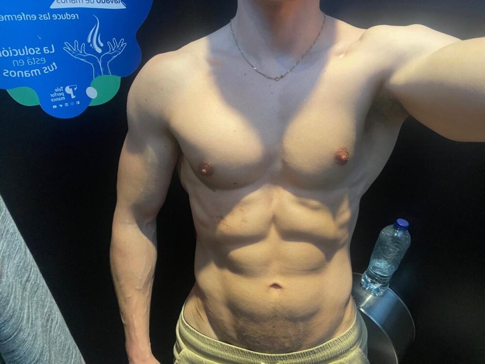 Leo_morris profile