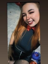 AnthonellaGrey_'s Offline Chat Room