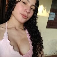 badgyalx's Offline Chat Room