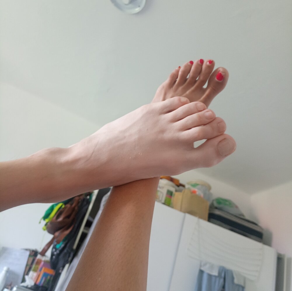 HornyCouple088's Offline XXX Chat