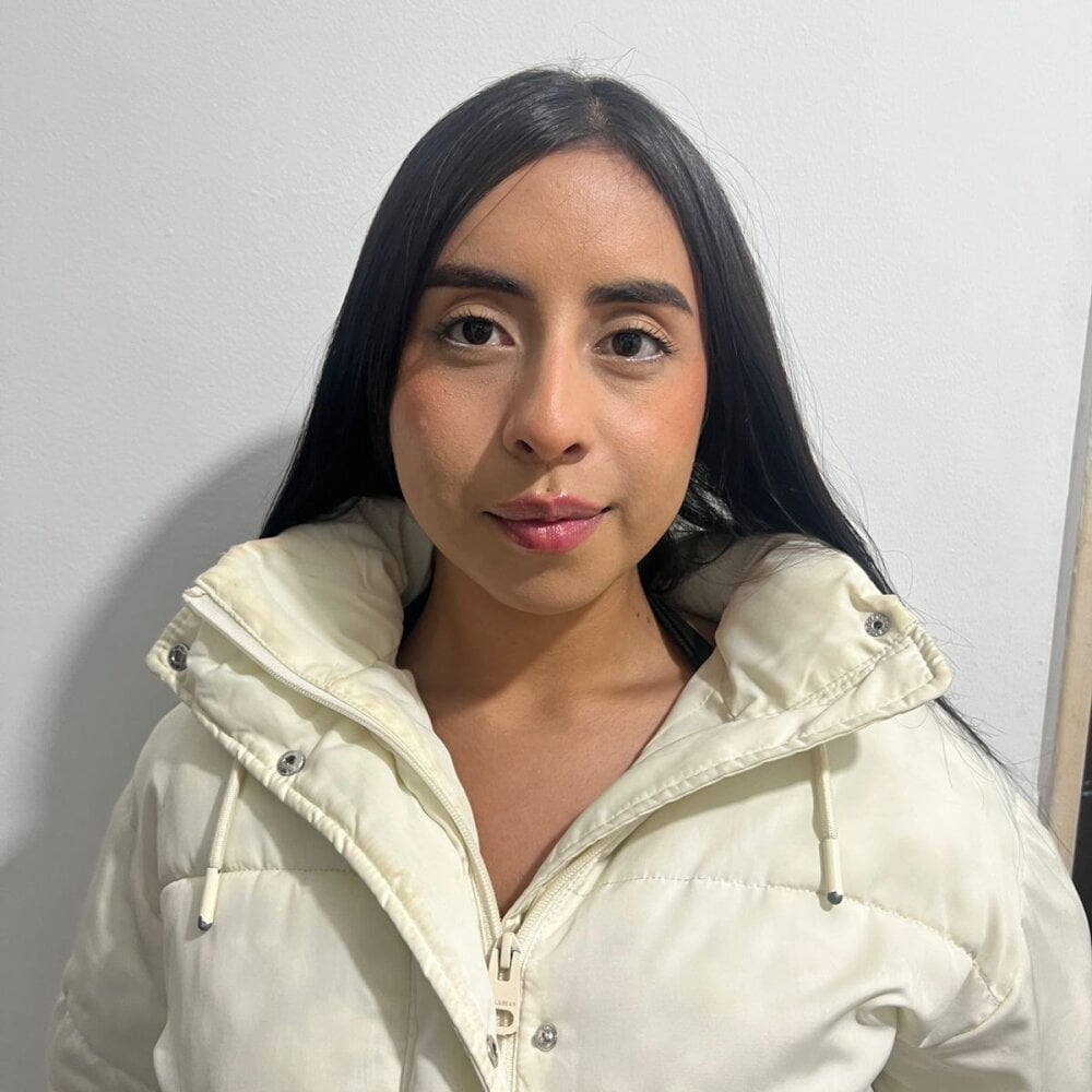 lali25_ profile