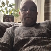 justenjoyingurcompany's webcam live show