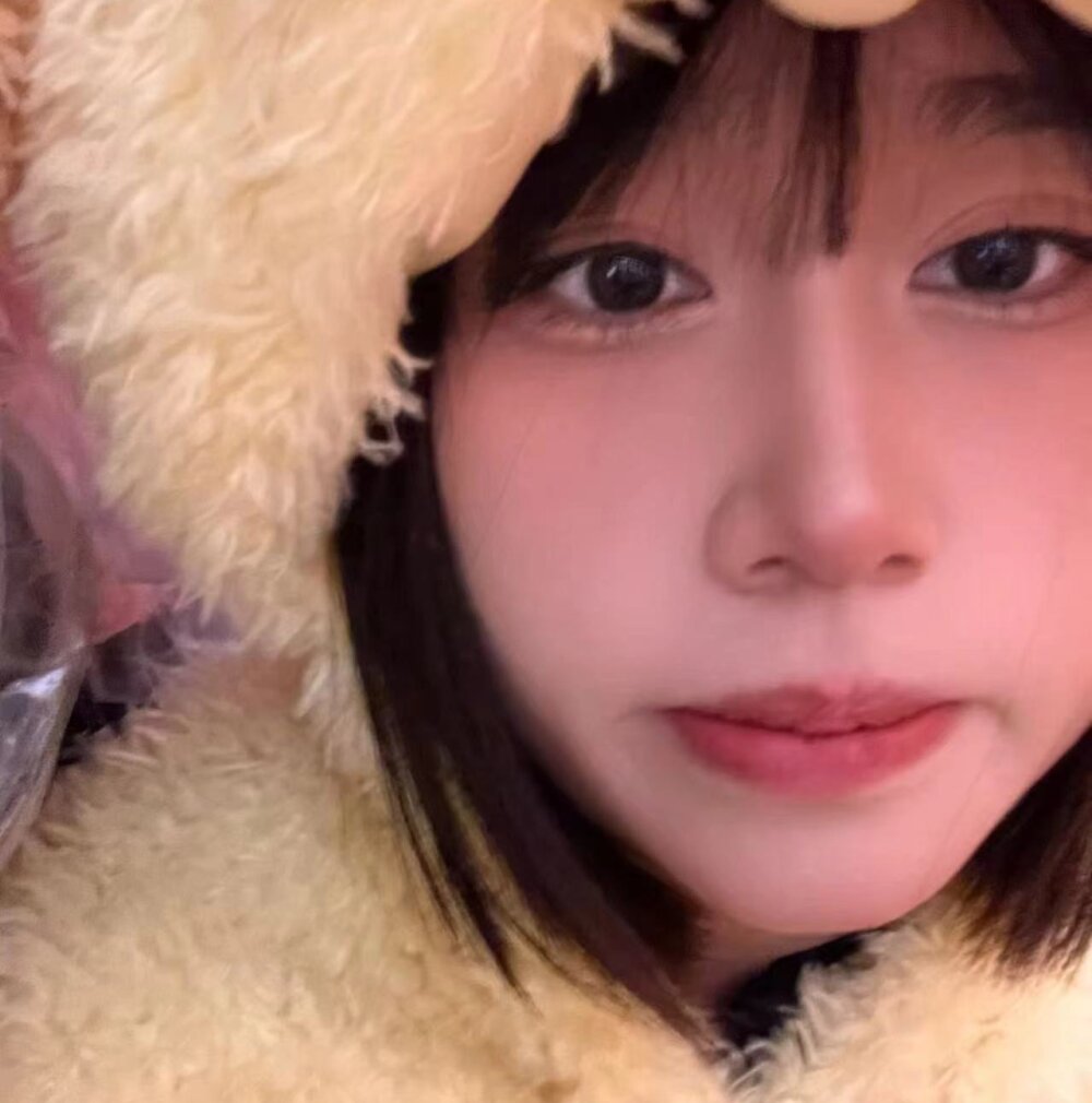 Live sex webcam photo for KKLL520 #290060837