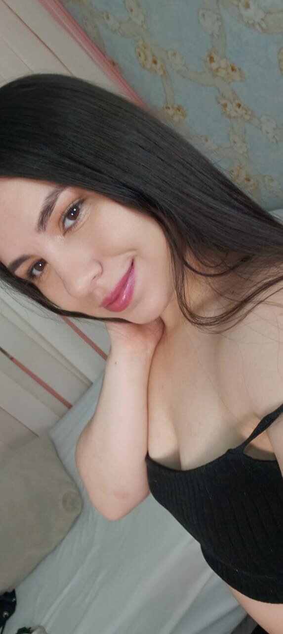 Holly_Sweet_Bms