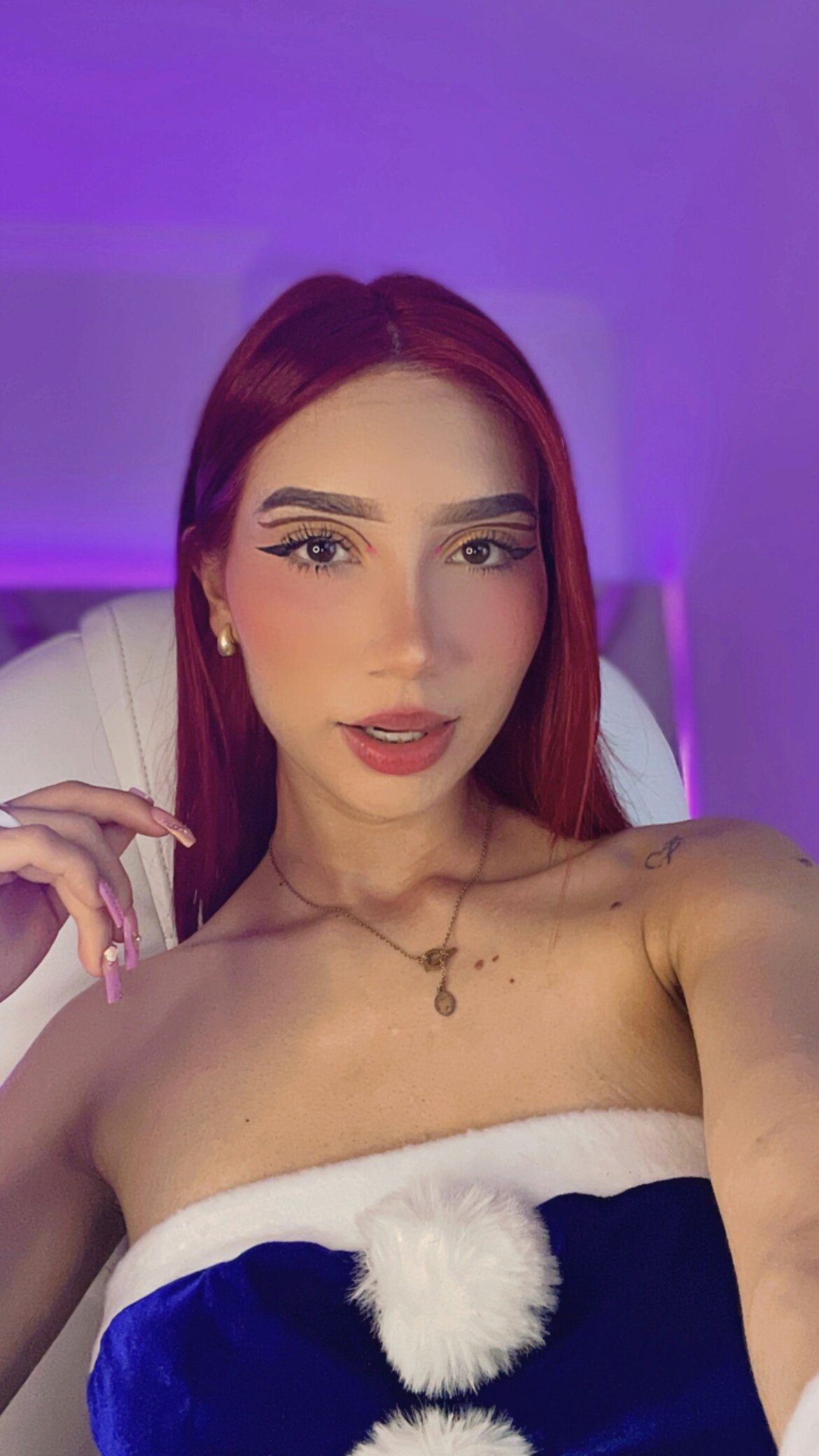 Cloe_hills1
