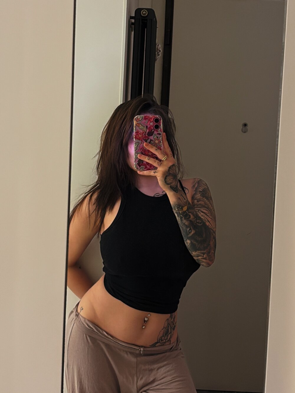 lisatelegram22 from stripchat