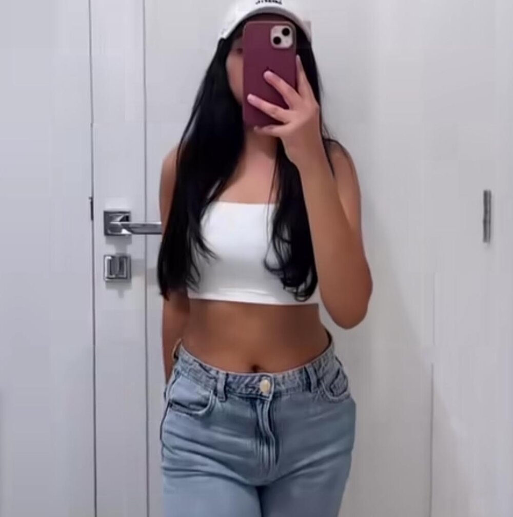 Hot_Goldengirl 离线XXX聊天