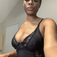 Tiffany_tif22 Adlı Modelin Canlı XXX Sohbeti