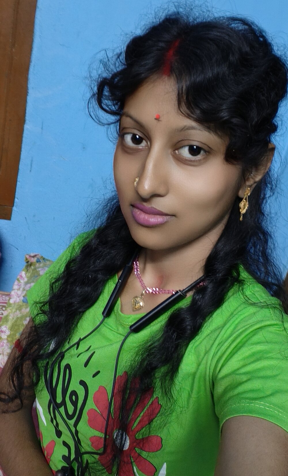 SUMIVABICUPLE215's Offline XXX Chat