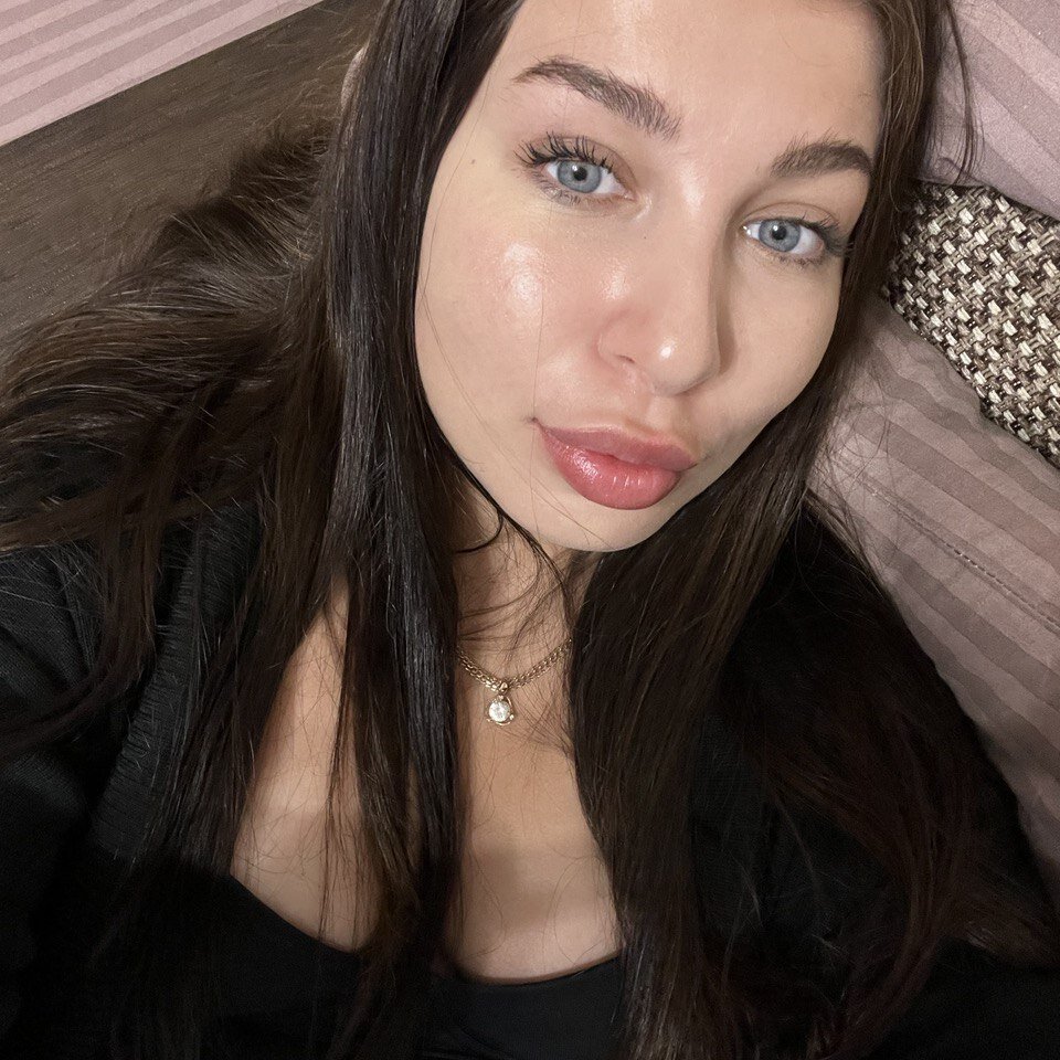 Emiliamun profile