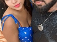 COUPLE-GOAL's Offline Chat Room
