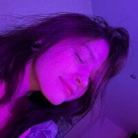 DarleneBann's Offline Chat Room