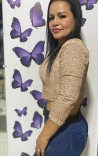 milf_natasha4u's Offline Chat Room