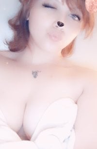SugarTits0146's Offline Chat Room