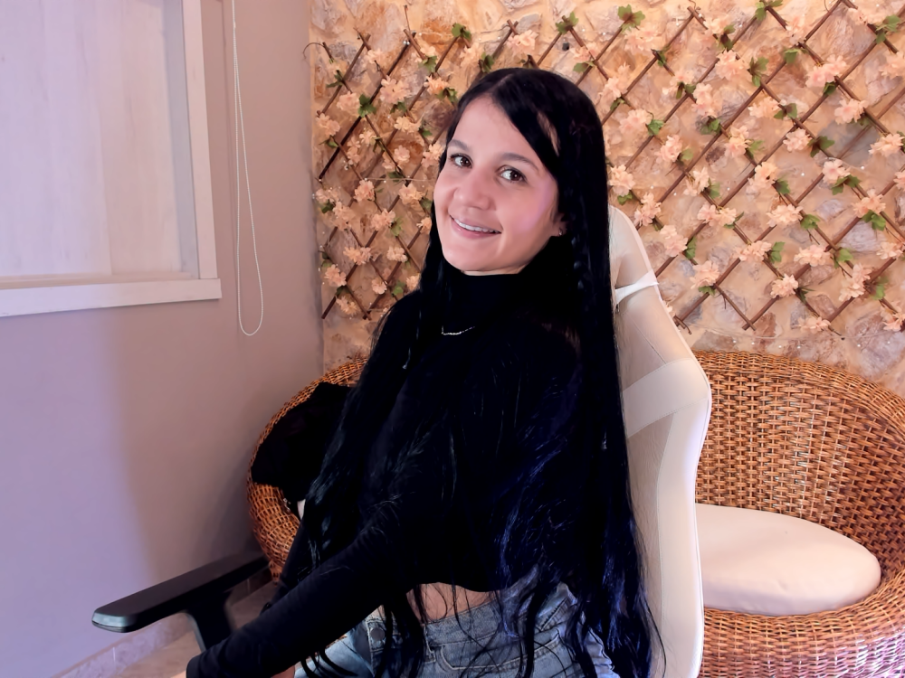 marahanson_ webcam profile - Malagasy