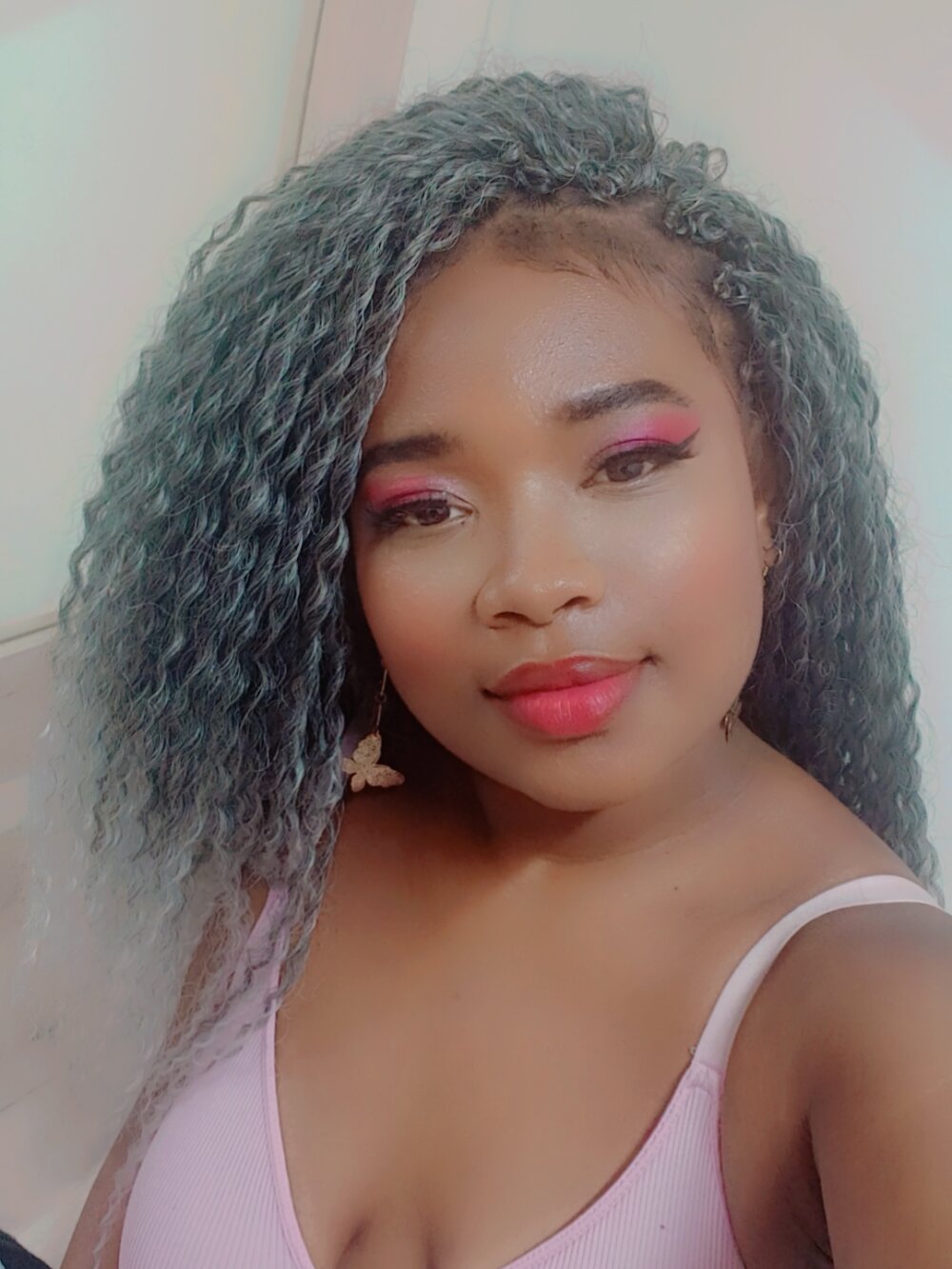 chanellmontes' Offline XXX Chat