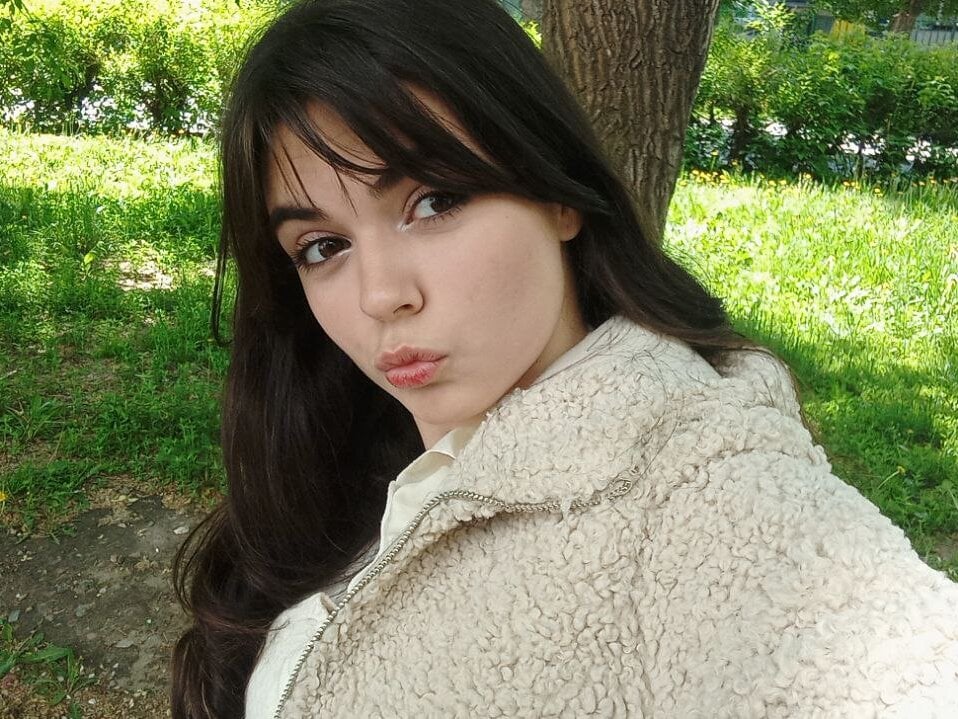 earthaakey from stripchat