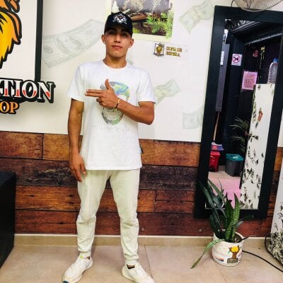 Derrick_Johnson Avatar