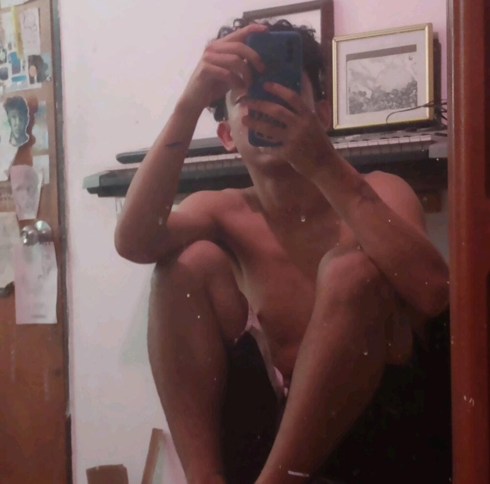 sammy_scottt's Offline XXX Chat