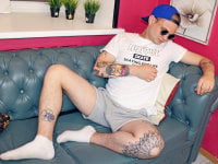 LamarDylan's Offline Chat Room
