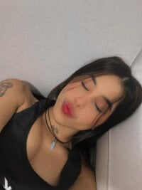 brutal_sex_room22's Offline Chat Room