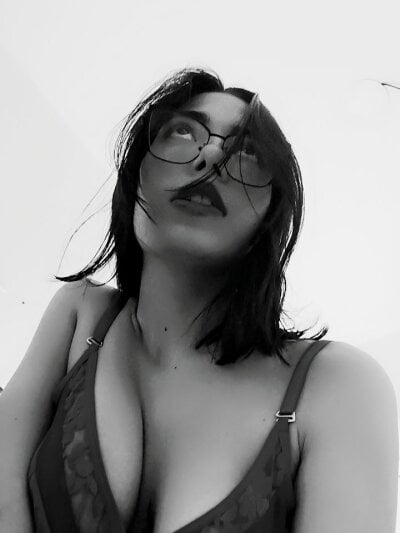 valeriahott_66 - colombian