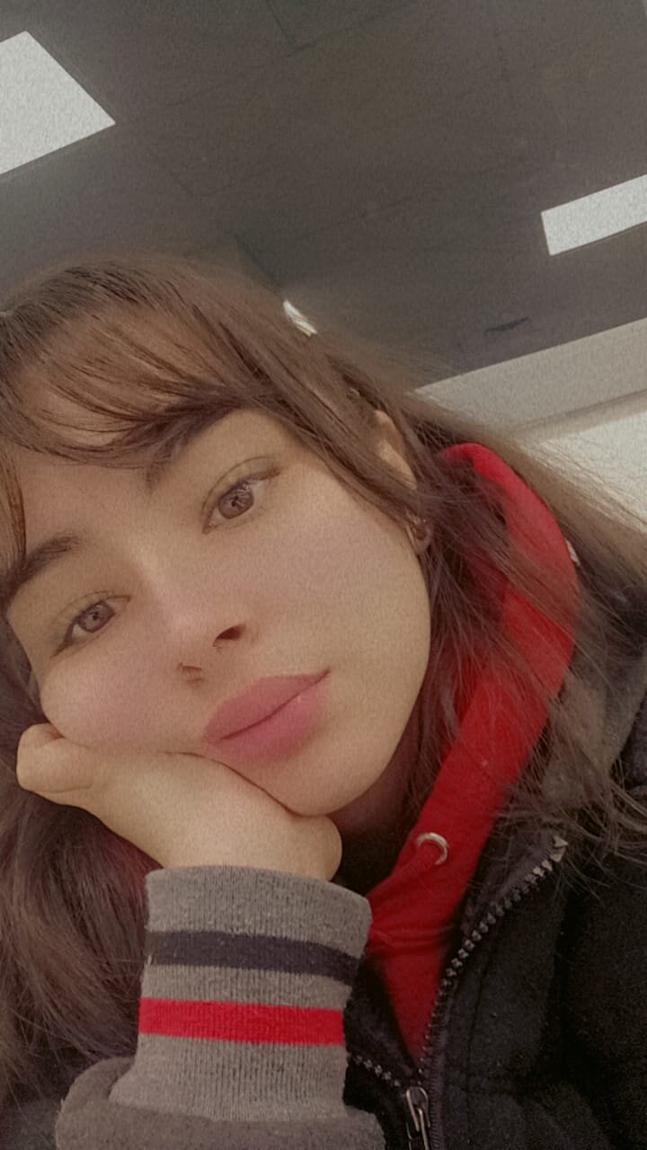 Emma__bx