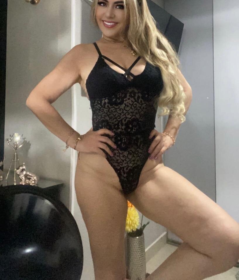 MISSLADYHONSON's Offline XXX Chat