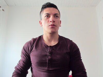 aquiles_51 private show