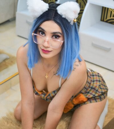 avellana_rosse from stripchat