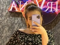 Alina_east's Offline Chat Room