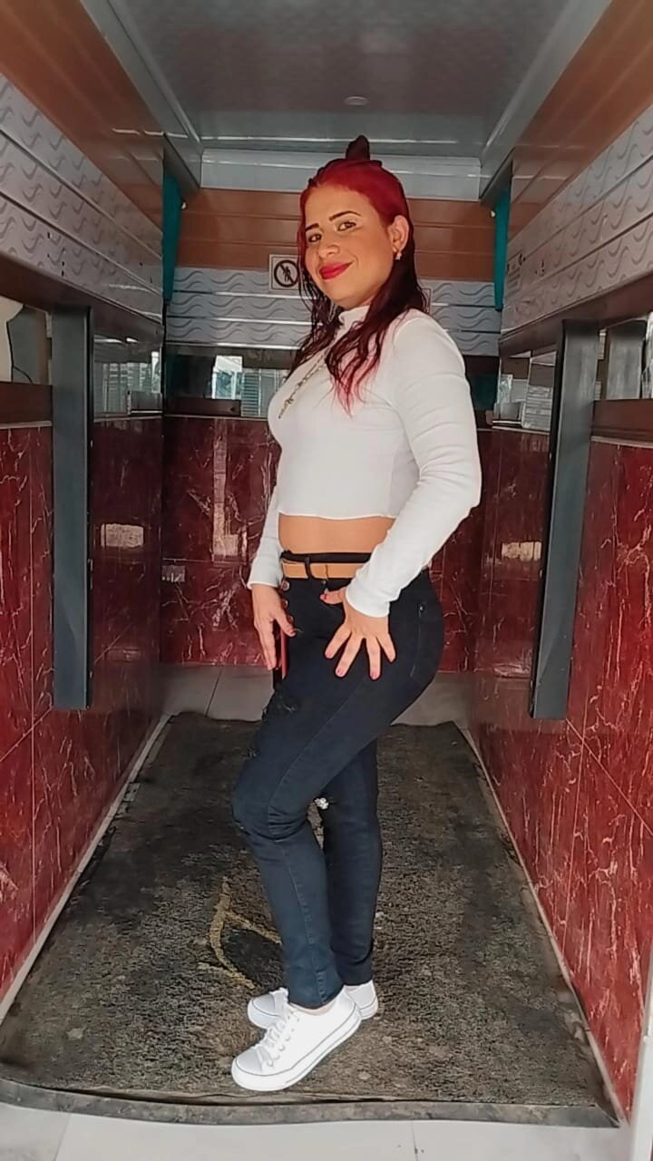 bitchDoll_