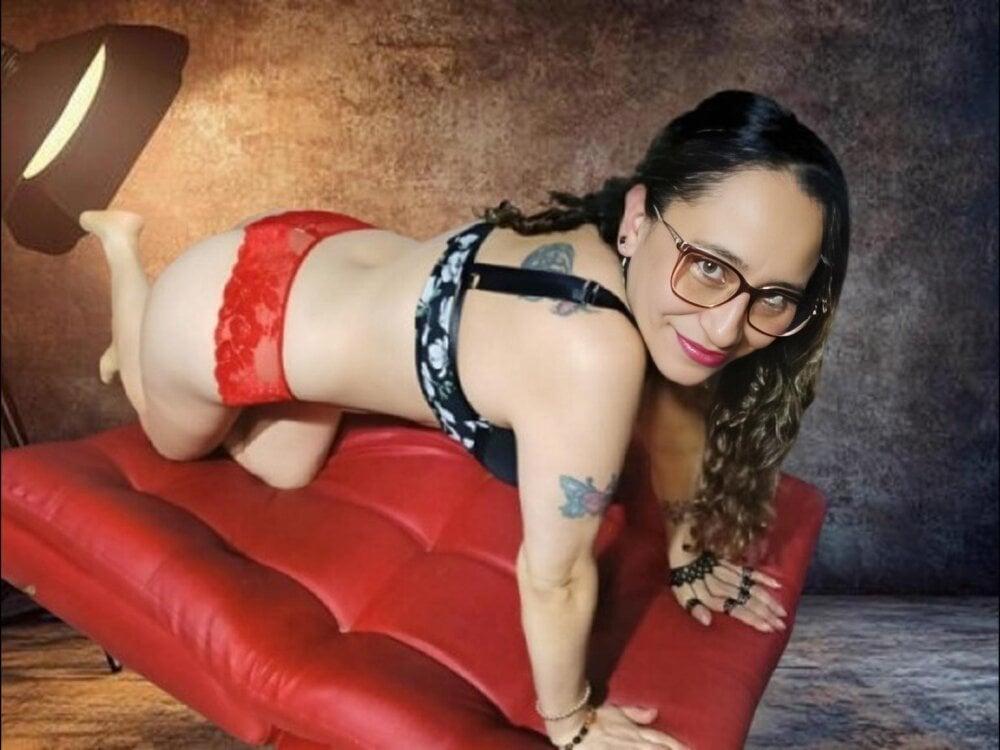 6livesex.com dirtytemptation1 livesex profile in s cams